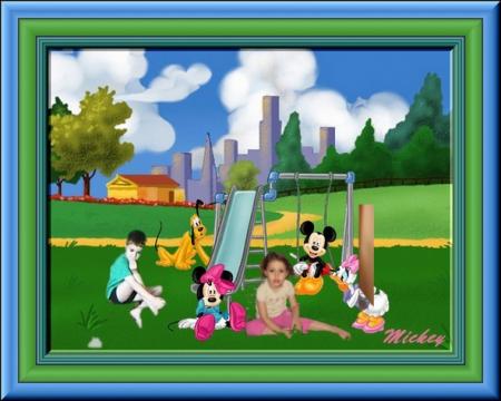 Redouane, Sara et la bande à Mickey